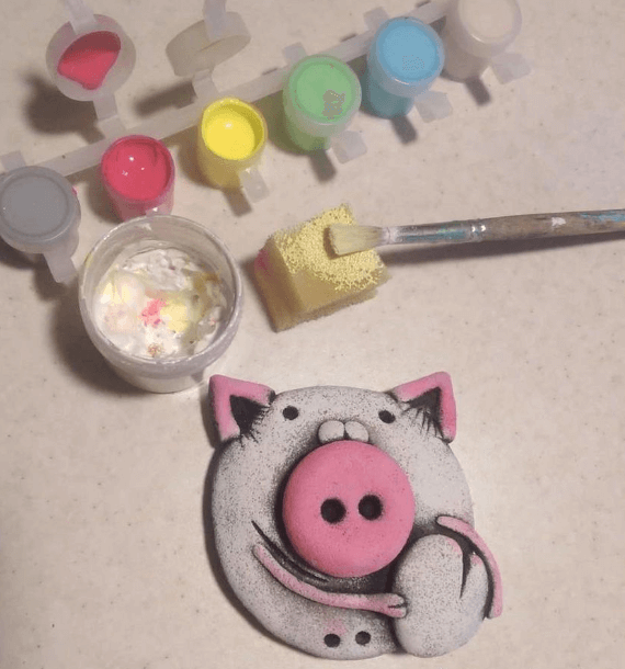 Поделка Свинья из соленого теста: оригинальный подарок на Новый год 2019 16