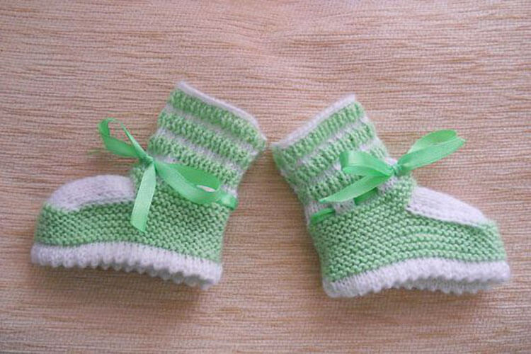 Пинетки для новорожденных малышей спицами: что можно связать для первой обуви малышам pinetki spicami s opisaniem i skhemami 59