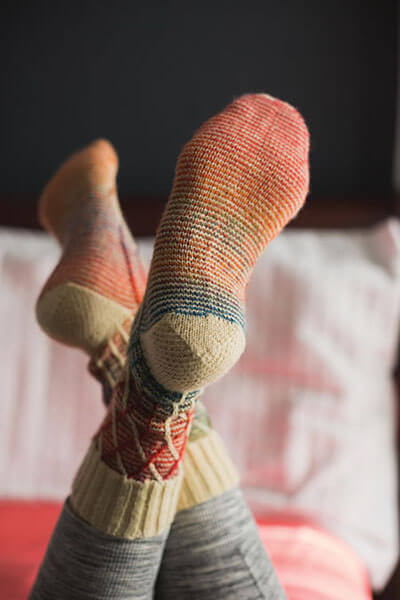 Как связать красивые носки спицами: варианты вязания на 2х и 5ти спицах kak svyazat noski 49