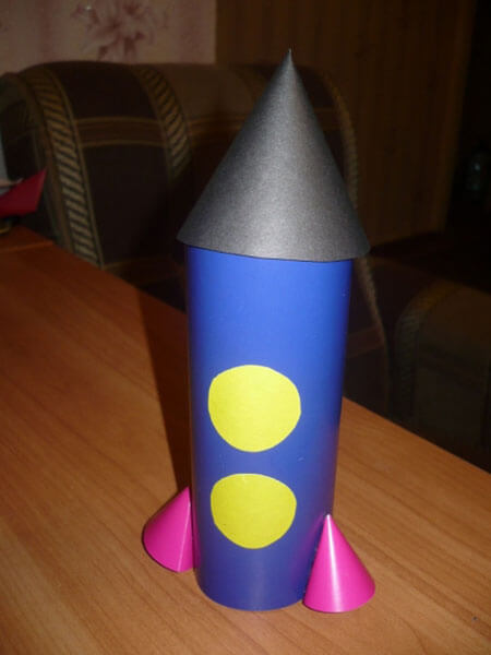Как сделать ракету своими руками: поделка для сада и школы Podelka raketa 24