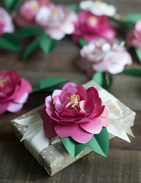 Розы ручной работы 8 марта из разных материалов: мастер-классы с фотографиями sdelat rozu svoimi rukami 3