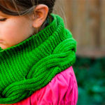 Шарф-снуд для девочки спицами: вяжем красивый аксессуар на зиму